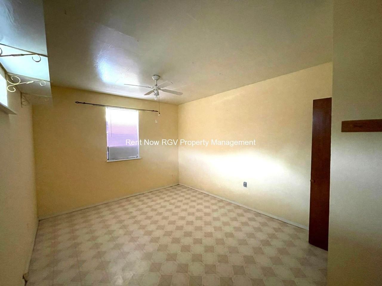 713 W Green Cir #NA - Photo 5 of 14