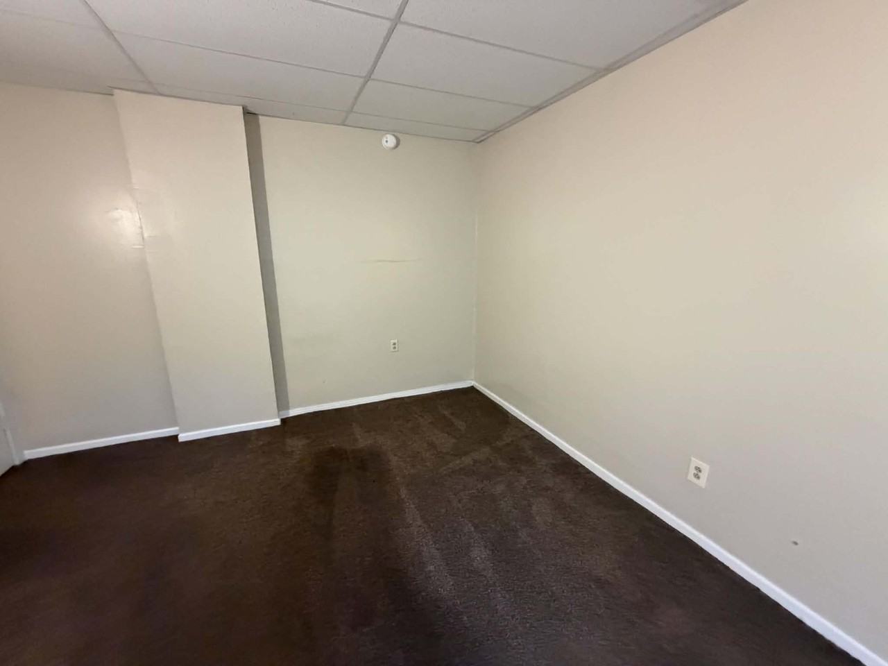 W 4th St #1 - Photo 2 of 11