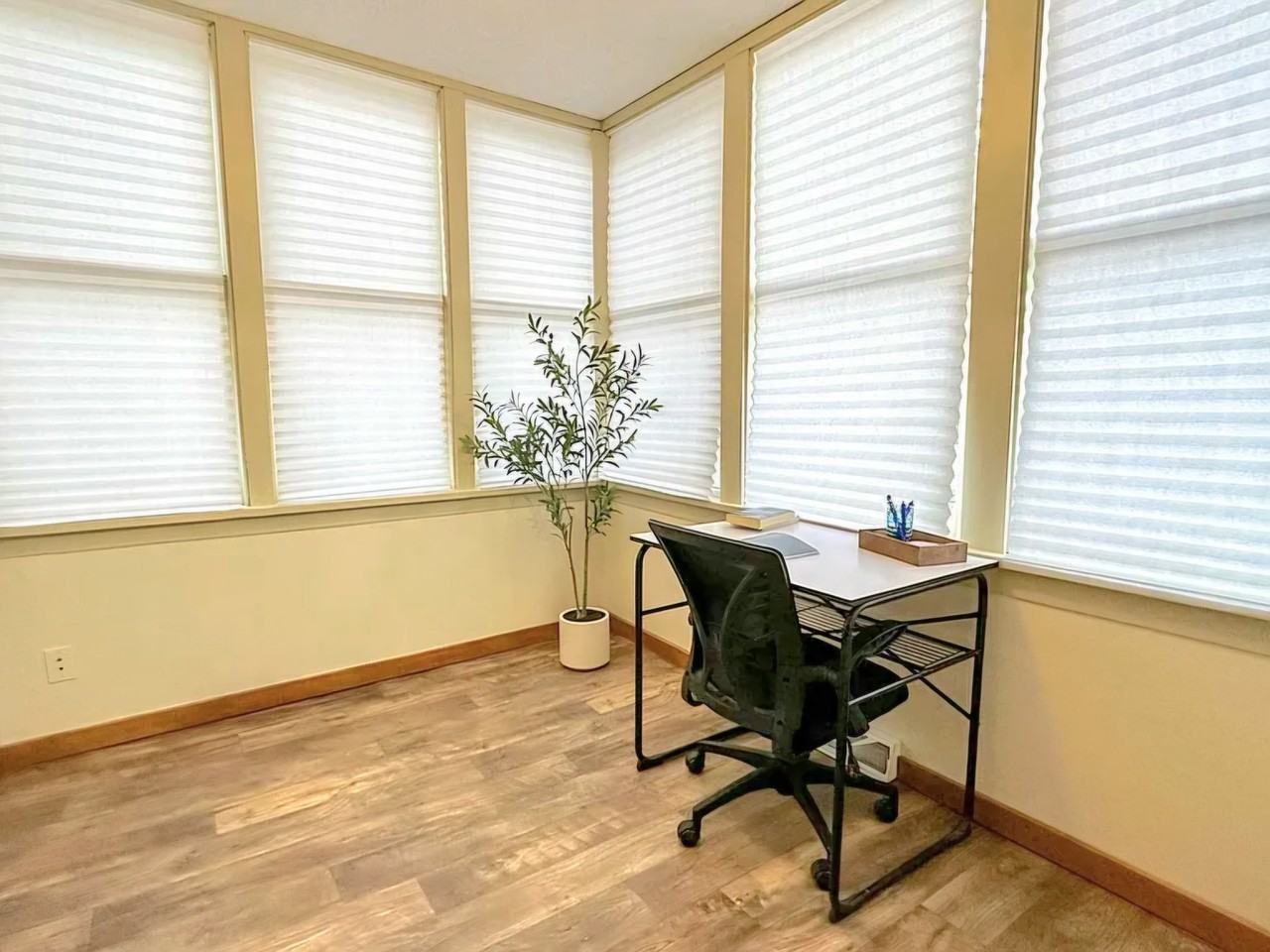 511 2nd St Se #NA - Photo 5 of 16