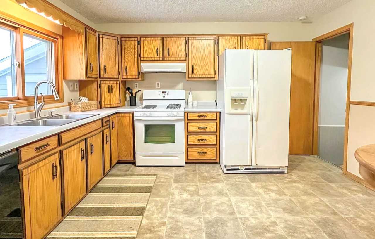 511 2nd St Se #NA - Photo 6 of 16