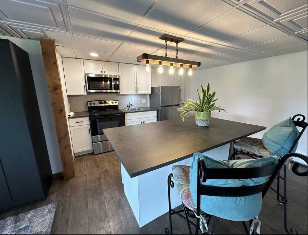 4 Van Ave #B - Photo 2 of 15