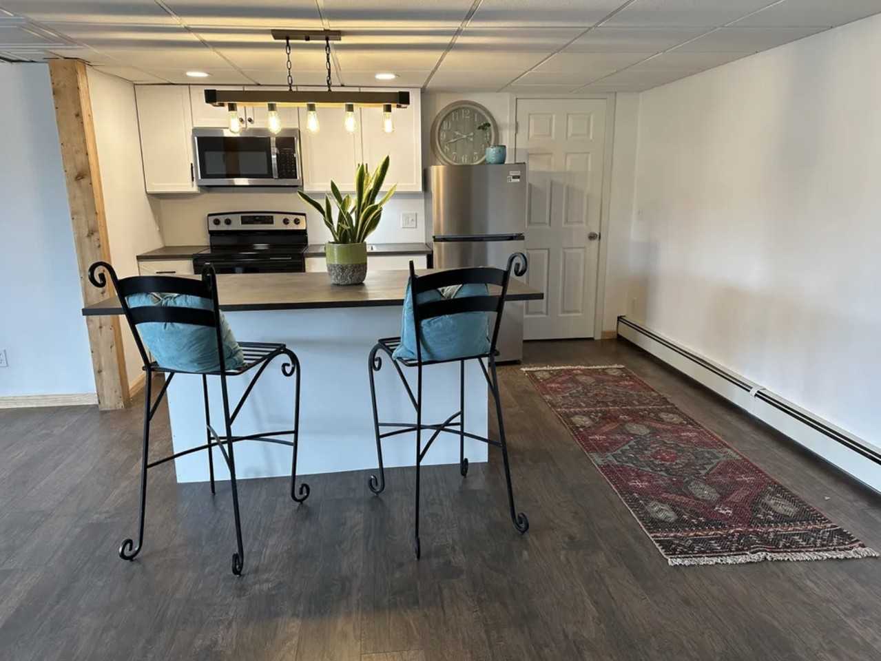 4 Van Ave #B - Photo 3 of 15