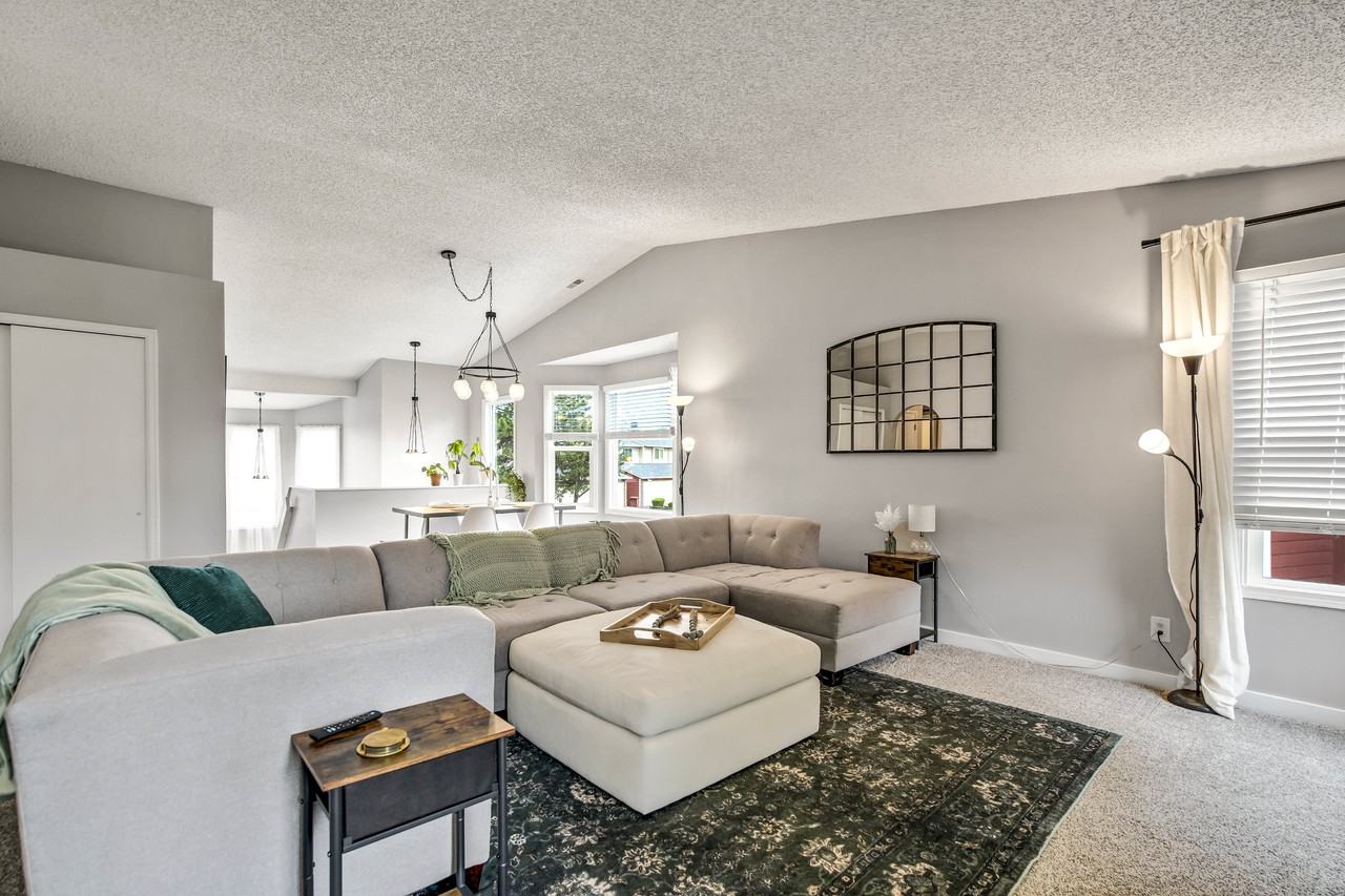 424 W Rockrimmon Blvd #H - Photo 5 of 23