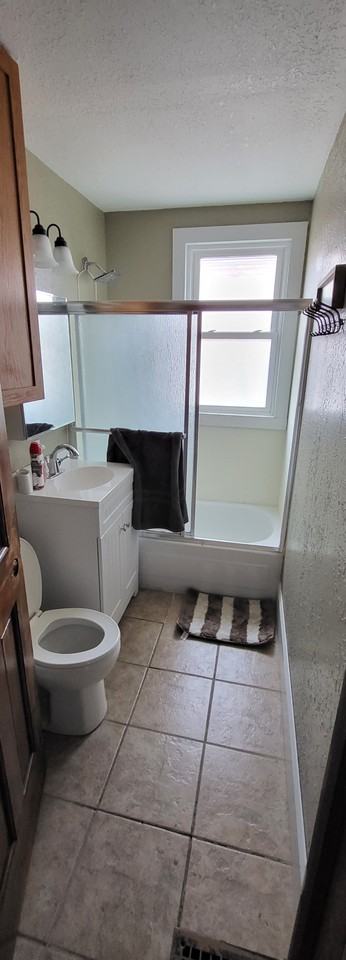 113 E 8th St #NA - Photo 4 of 7