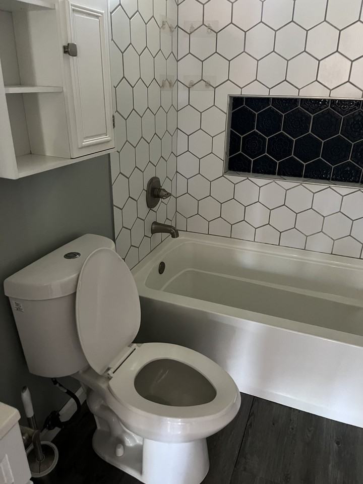 5917 Everett Ave #NA - Photo 6 of 7