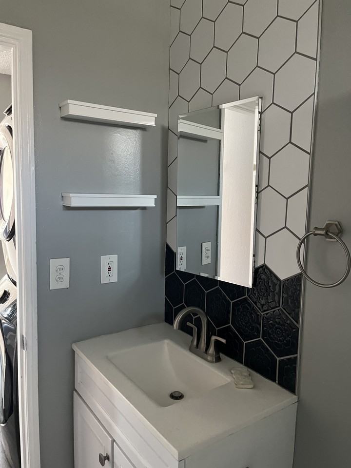 5917 Everett Ave #NA - Photo 7 of 7