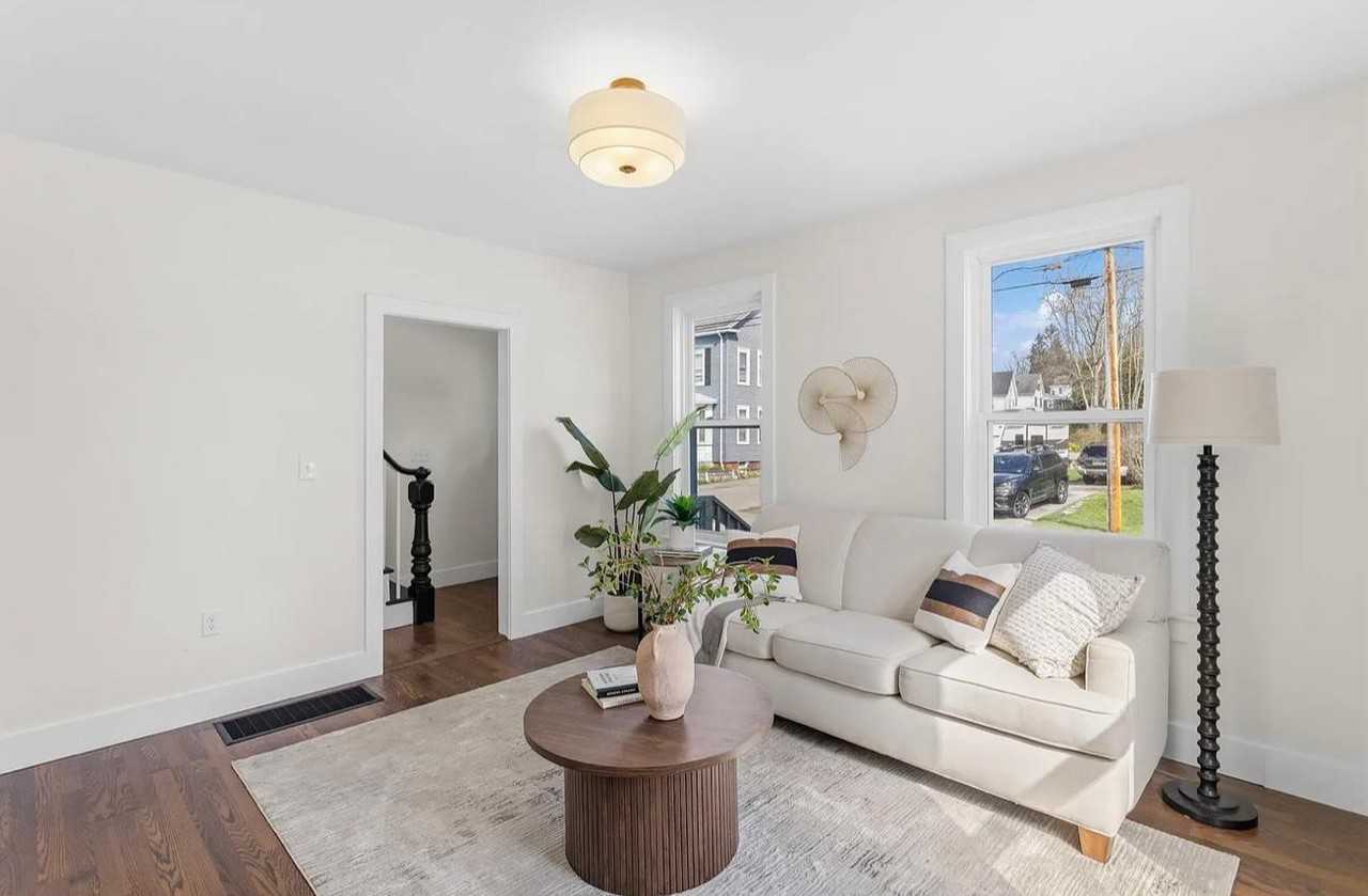 35 Niles St #5 - Photo 2 of 12
