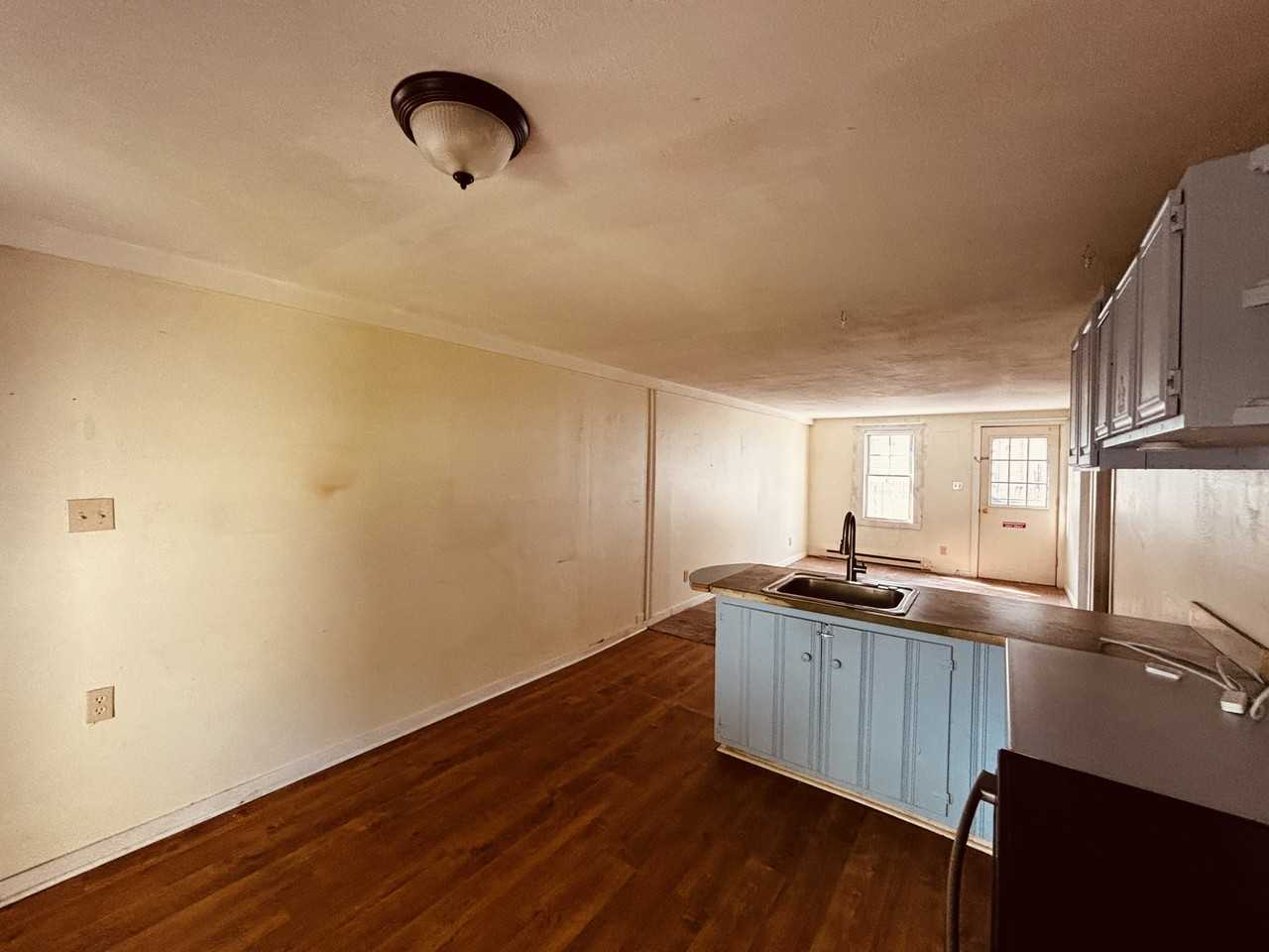 169 Main St #4 - Photo 5 of 13