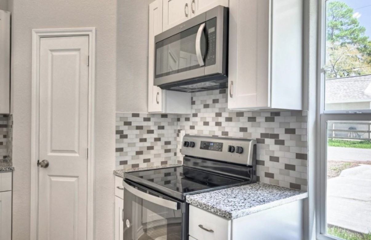9826 Arbor Oak - Photo 2 of 11