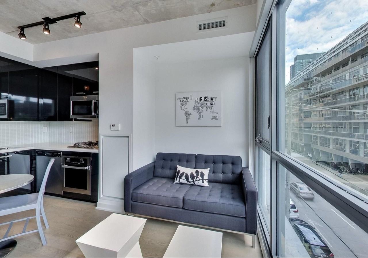 39 Brant Street #323 - Photo 5 of 14
