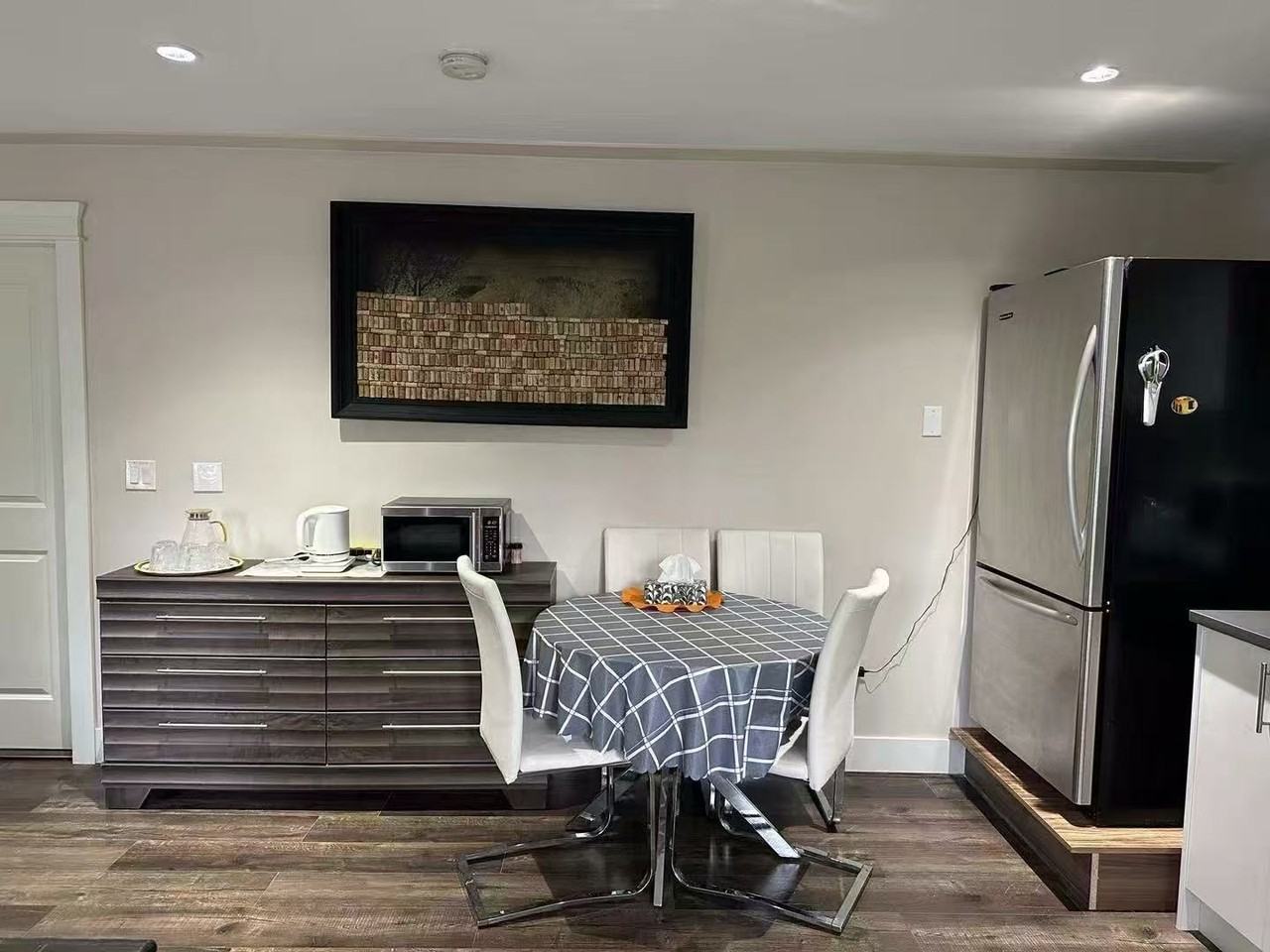 900 Corona Crescent - Photo 2 of 9