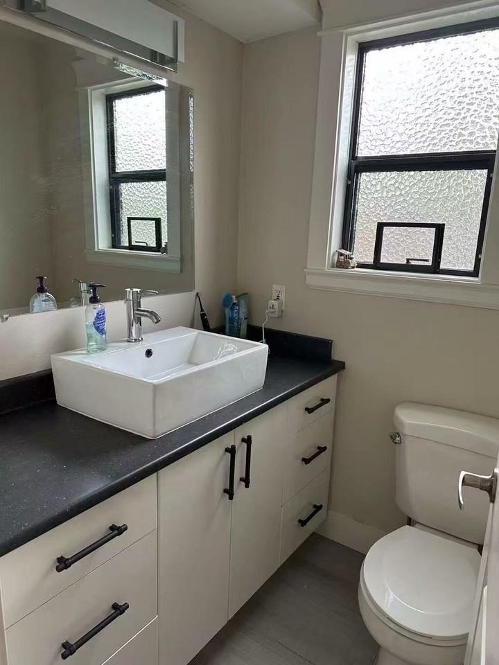 900 Corona Crescent - Photo 8