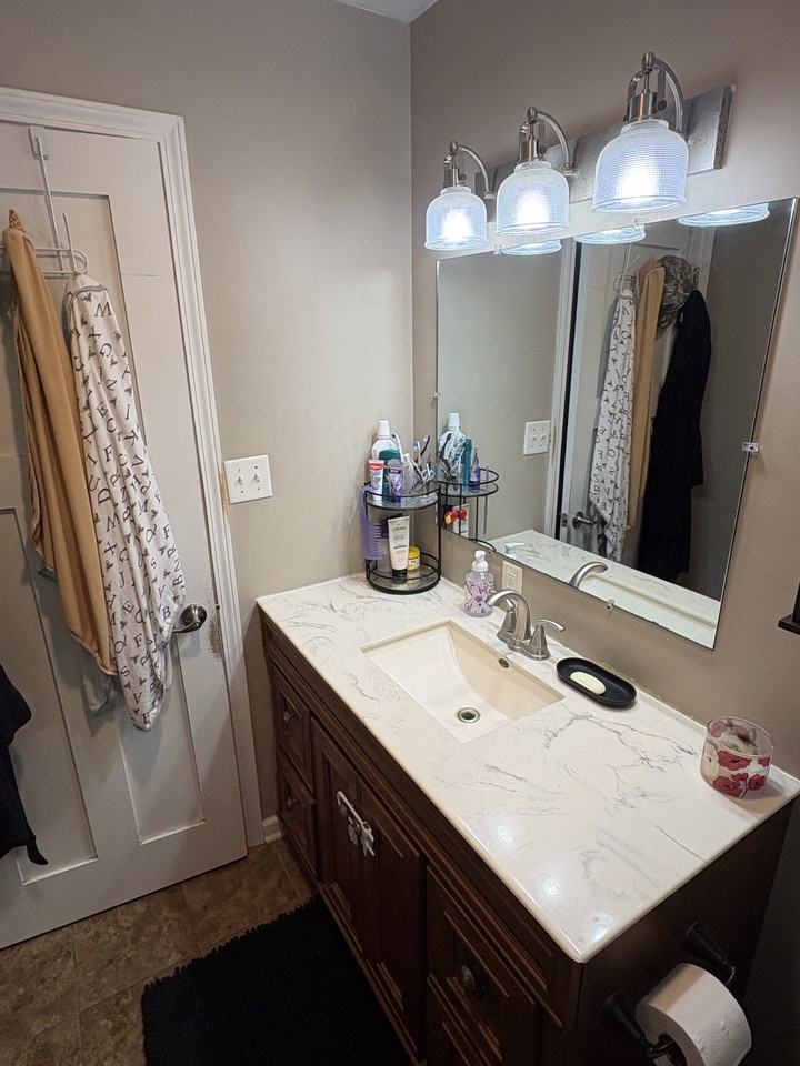35 Lynwood Dr #NA - Photo 5 of 13