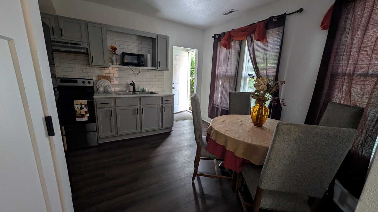1418 N 2nd St #1418 - Photo 7 of 28