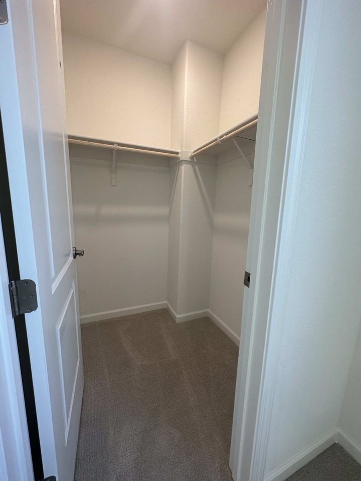 29705 Mission Boulevard #1 - Photo 2 of 10