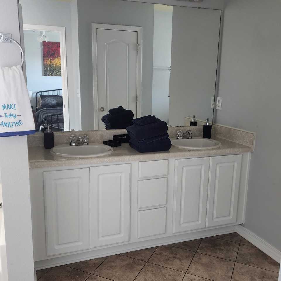 5634 Silver Star Ct #NA - Photo 4 of 6