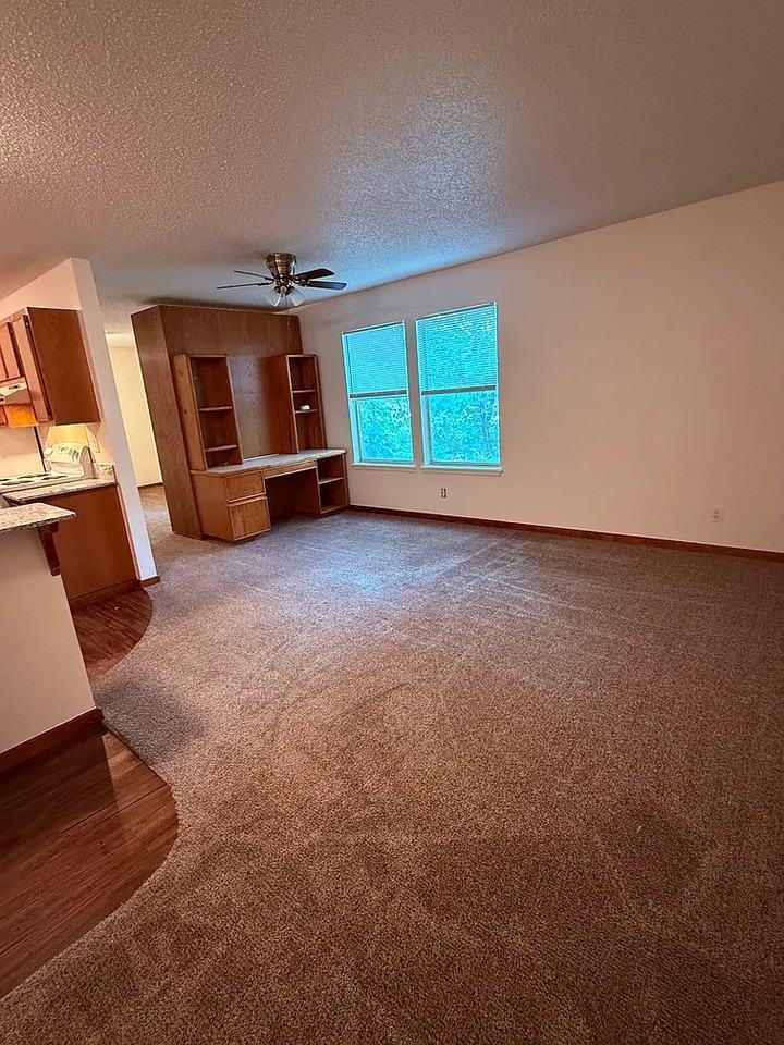 848 N Storer Ave #5 - Photo 4 of 8