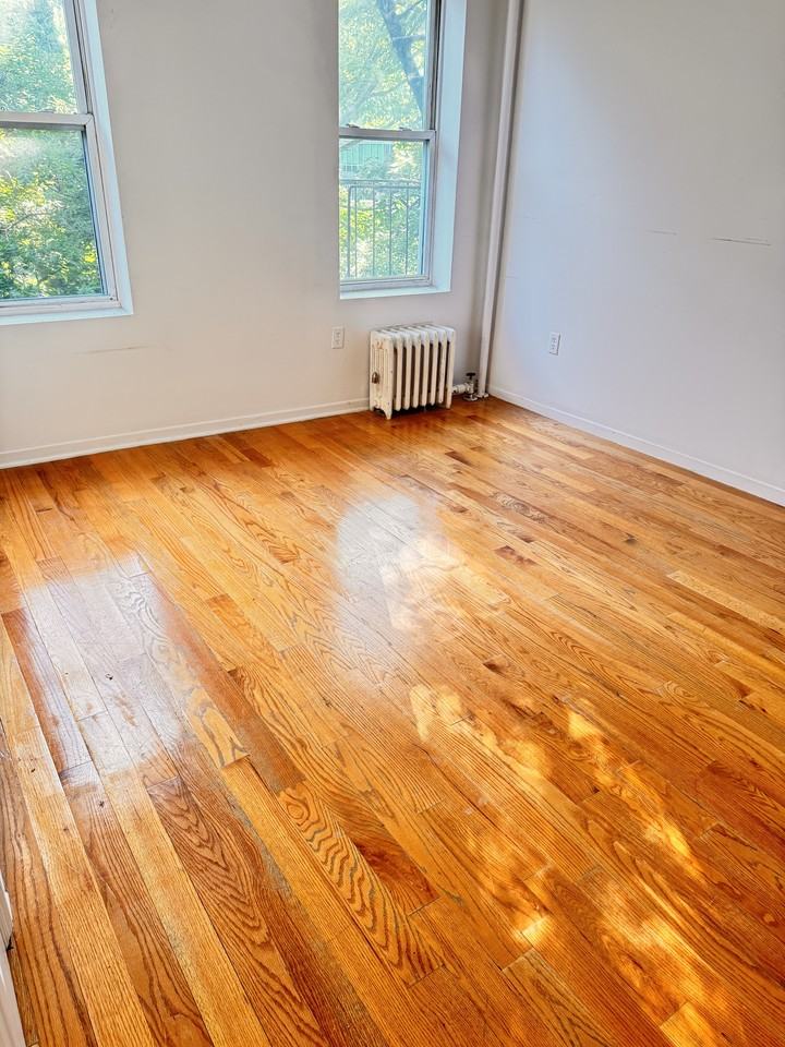 36-20 Parsons Boulevard #4E - Photo 3 of 12