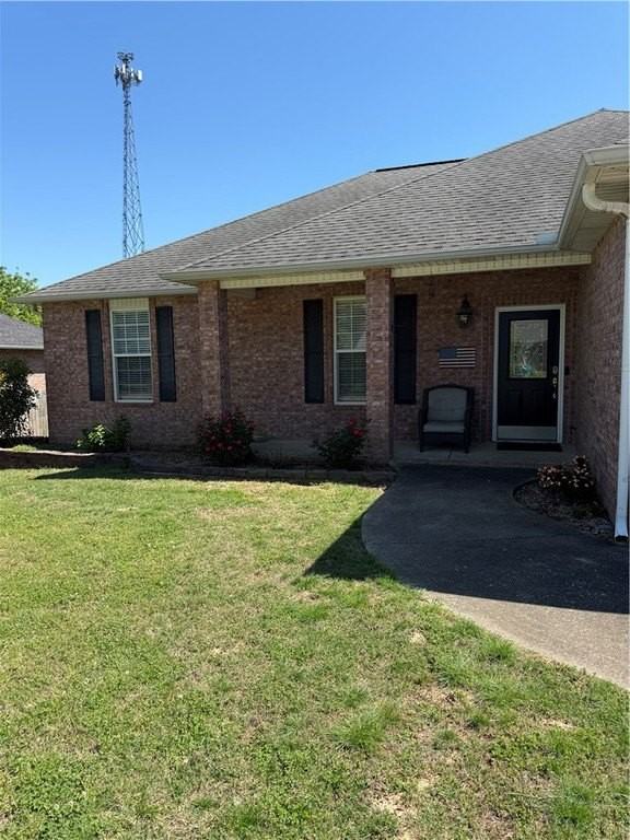 311 Wilson Dr - Photo 2 of 27