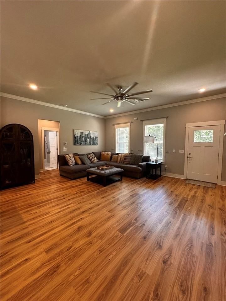 12 Hobkirk Dr - Photo 3 of 27