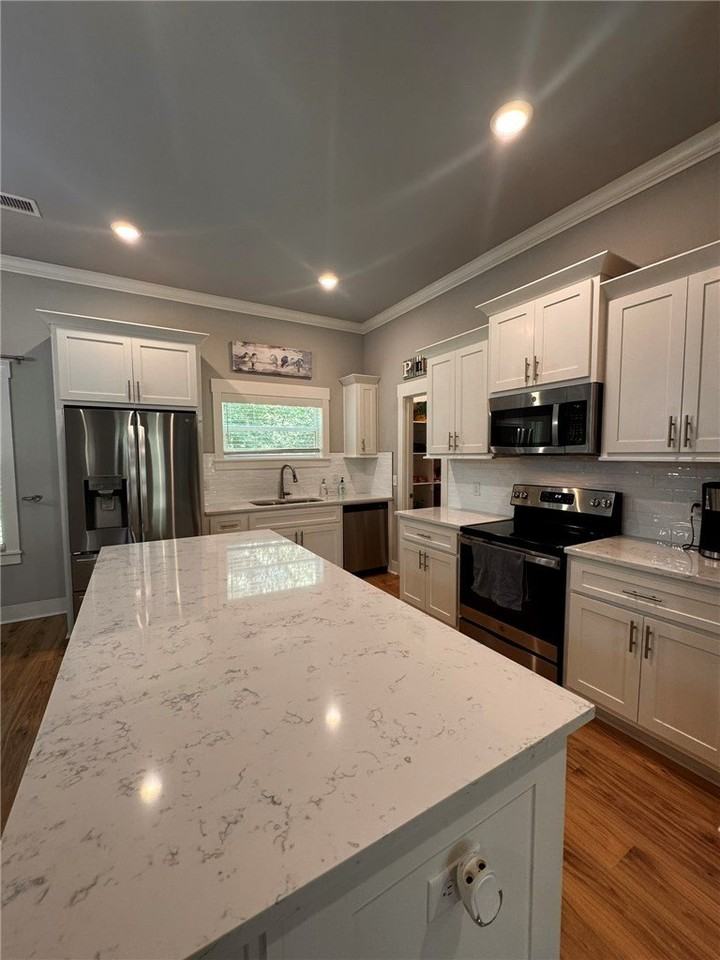 12 Hobkirk Dr - Photo 5 of 27