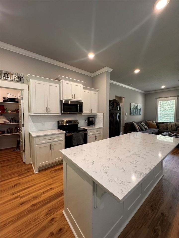 12 Hobkirk Dr - Photo 6 of 27