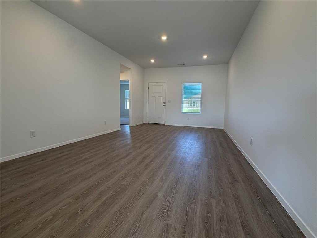 2720 Major St - Photo 2 of 16