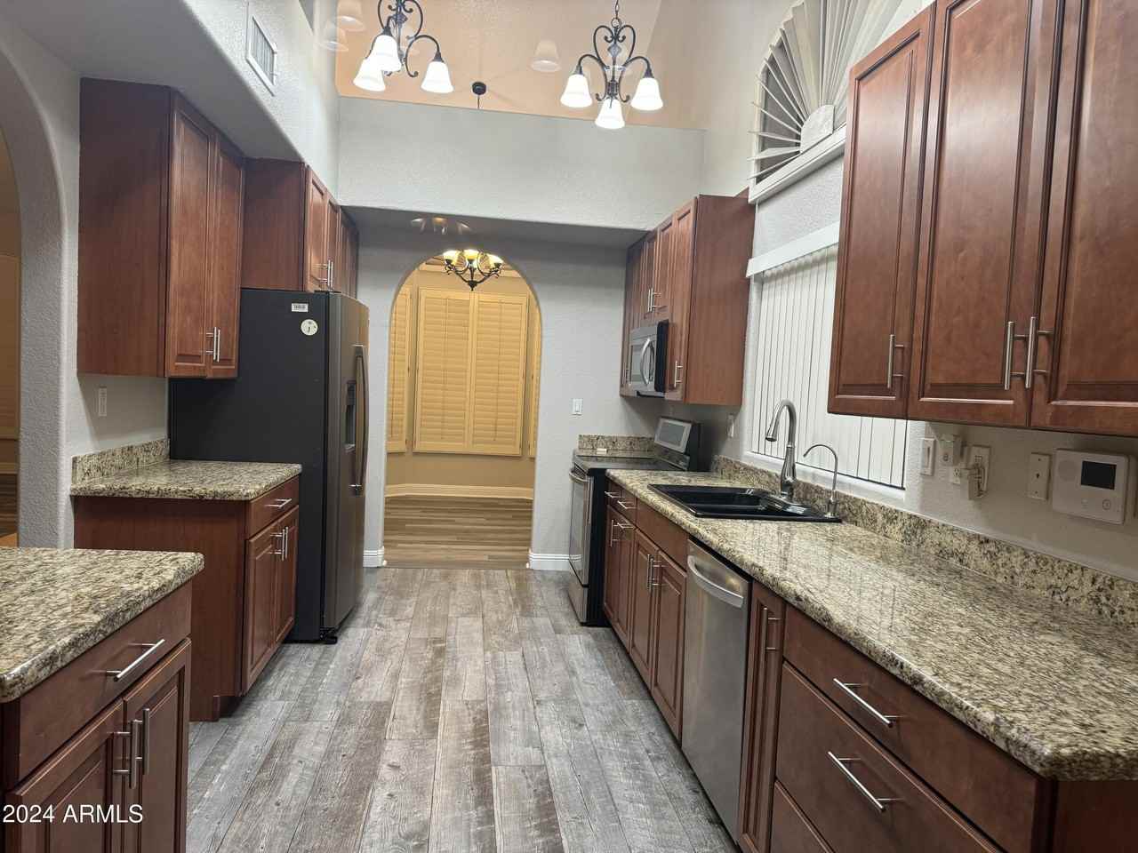 3216 N 109th Ave - Photo 6 of 17