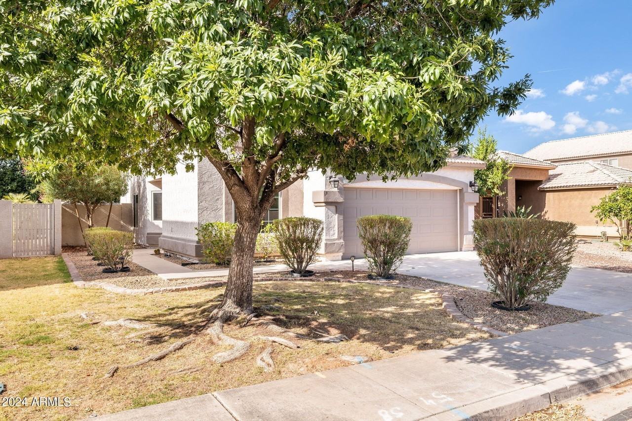 7515 E Laguna Azul Ave - Photo 2 of 50
