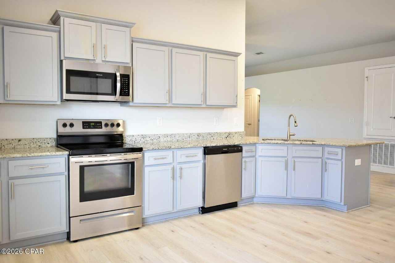 3851 Redbud Way - Photo 3 of 16