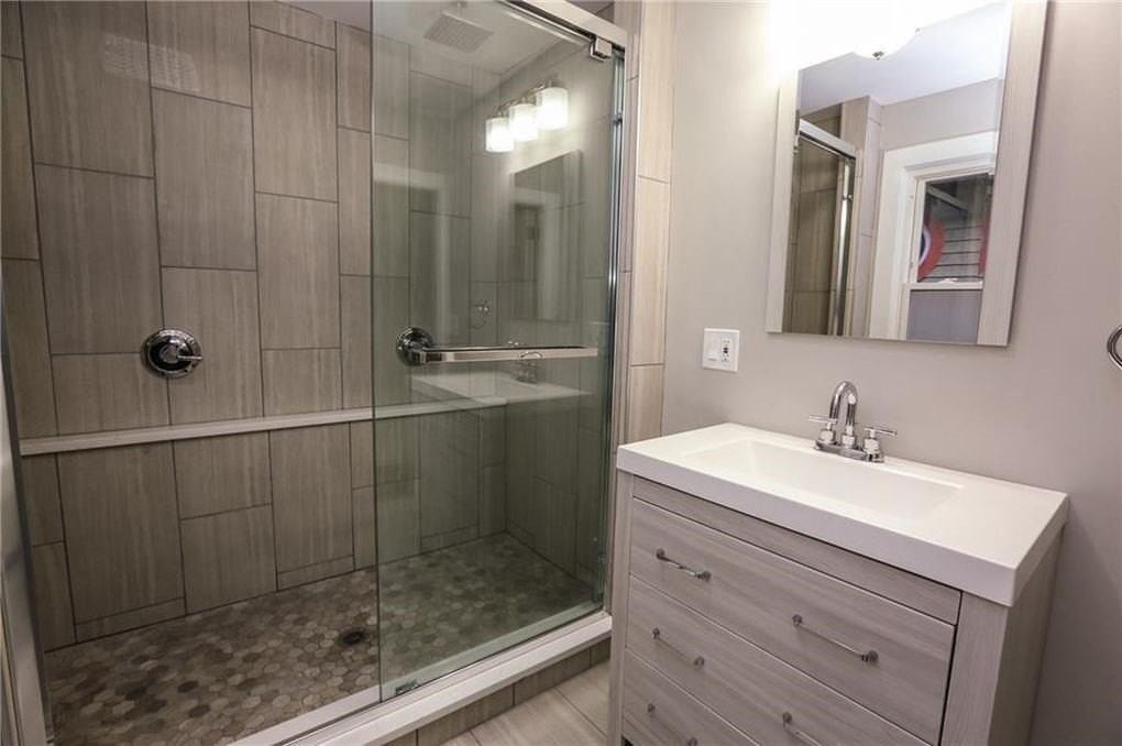 32 Rowley St - Photo 5 of 10