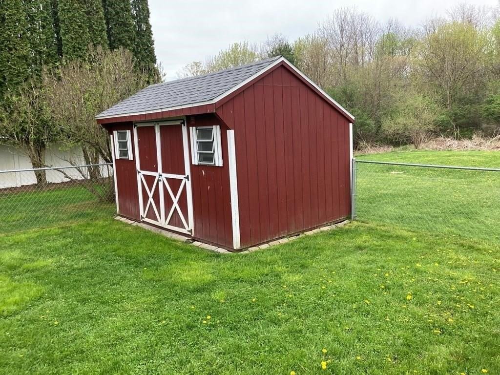 5 Katie Ln - Photo 6 of 10