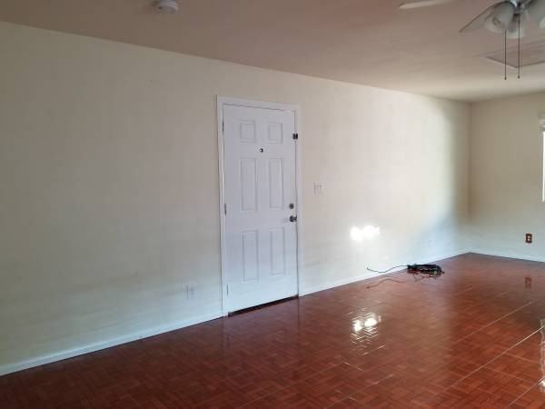 206 W Cedar Ave