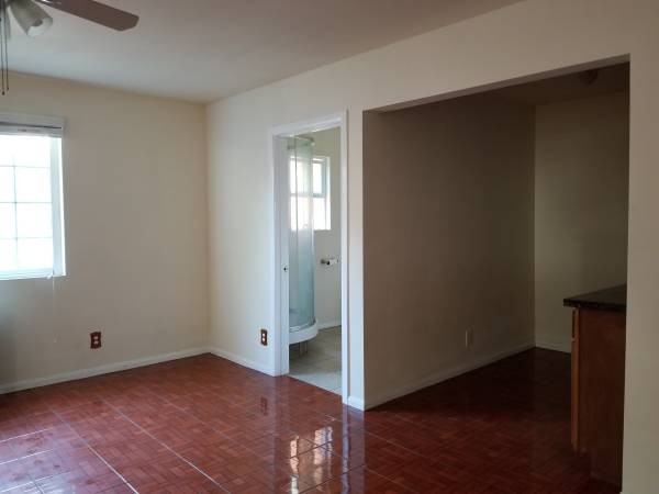 206 W Cedar Ave - Photo 4 of 13