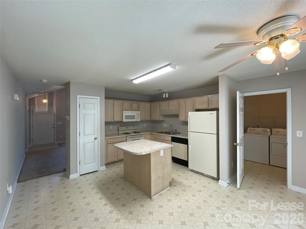 1100 Franklin Thomas Pl - Photo 3 of 10
