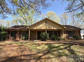 906 Mclaughlin Dr - Photo 1 of 1