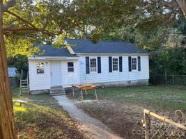 featured image of 4723 Linden St