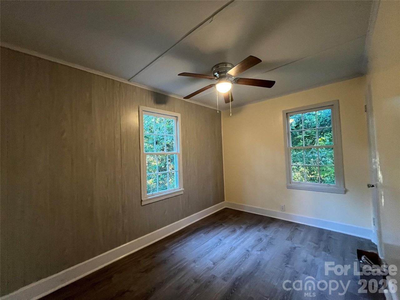 4723 Linden St - Photo 7 of 14