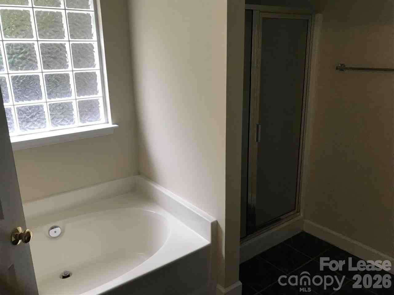 2919 Springs Dr - Photo 5 of 7