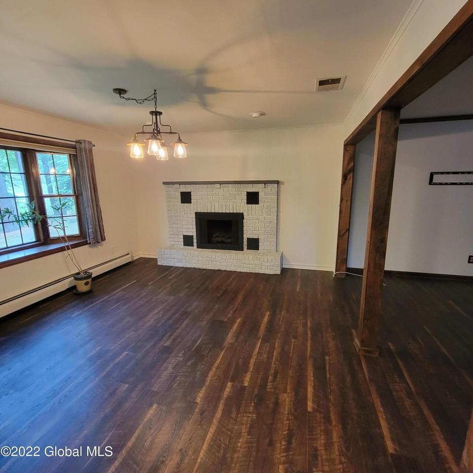 104 Serif Ln - Photo 4 of 19