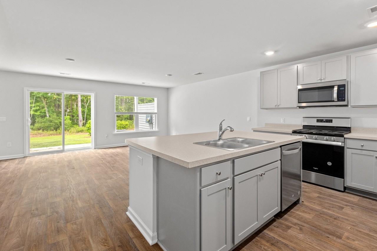 207 Cozy Brook Ct - Photo 6 of 48