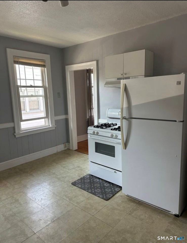 48 Ardmore Rd - Photo 7 of 13