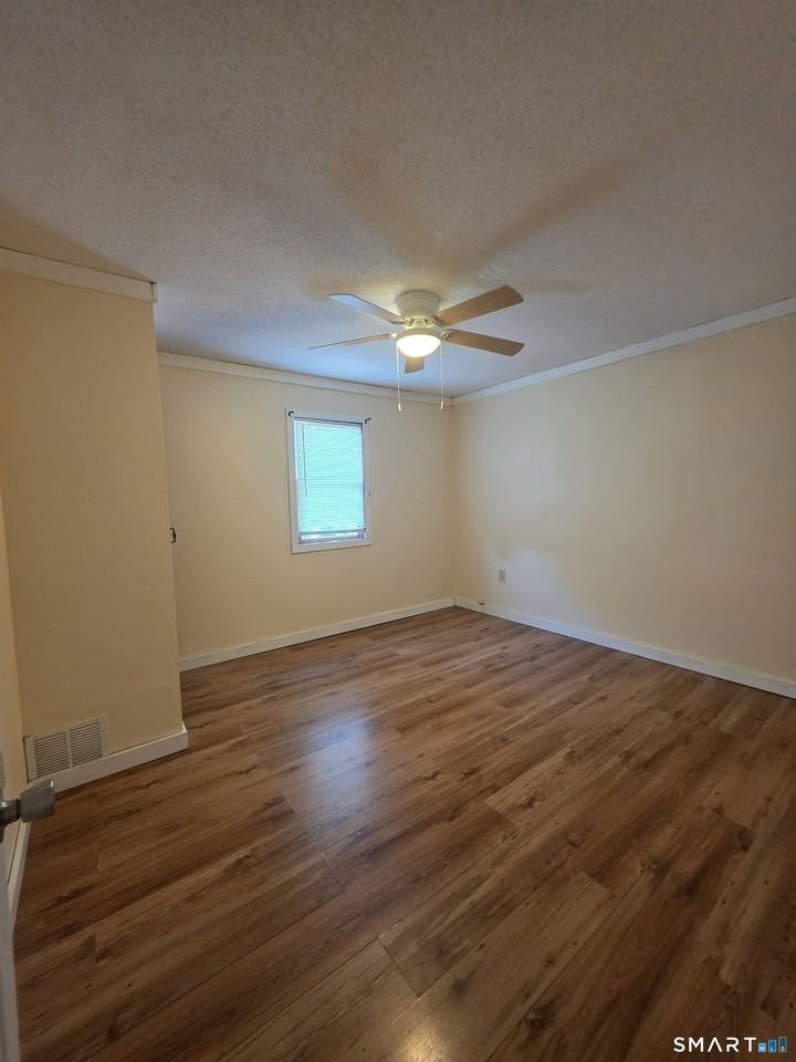 519 W Center Street Ext - Photo 7 of 10