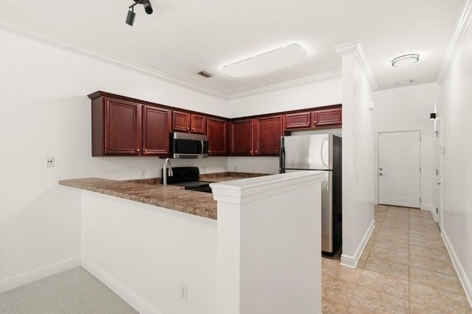 2168 Hadleigh Hills Ct - Photo 3 of 33