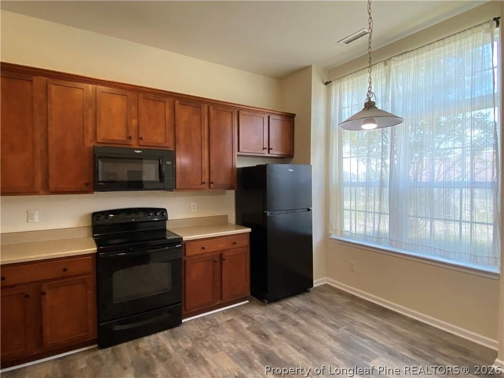 233 Palace Green Ln - Photo 3 of 18