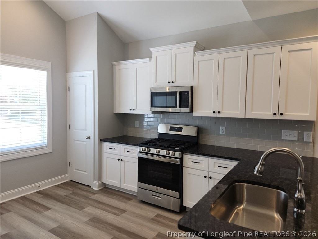 946 Kensington Park Rd - Photo 3 of 16
