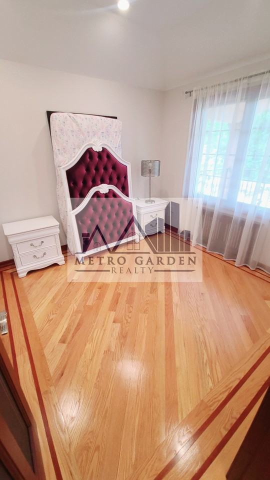 64-47 Dieterle Crescent - Photo 5 of 28