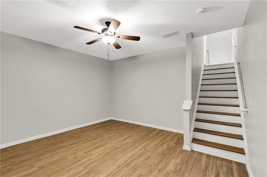 3160 Mill Springs Cir - Photo 4 of 39