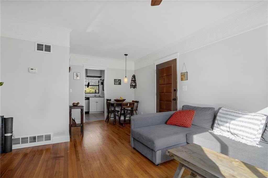 708 Argonne Ave Ne #5 - Photo 4 of 22