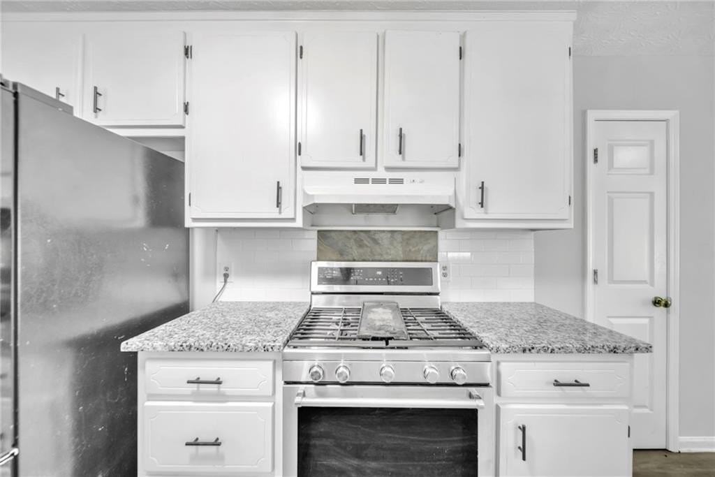 608 Wood Ridge Dr - Photo 4 of 35